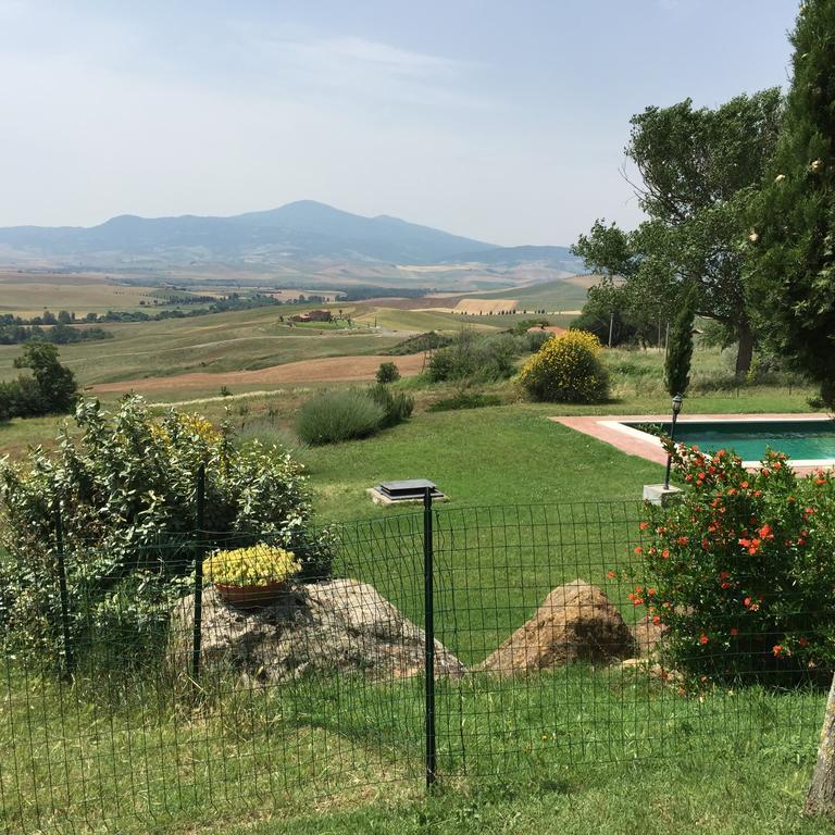 Villa Fonte All'Oppio Con Area Piscina Recintata Pienza Kültér fotó