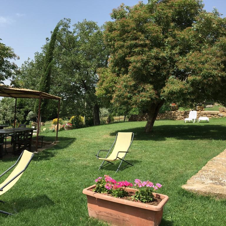 Villa Fonte All'Oppio Con Area Piscina Recintata Pienza Kültér fotó
