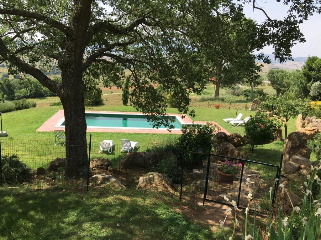 Villa Fonte All'Oppio Con Area Piscina Recintata Pienza Kültér fotó