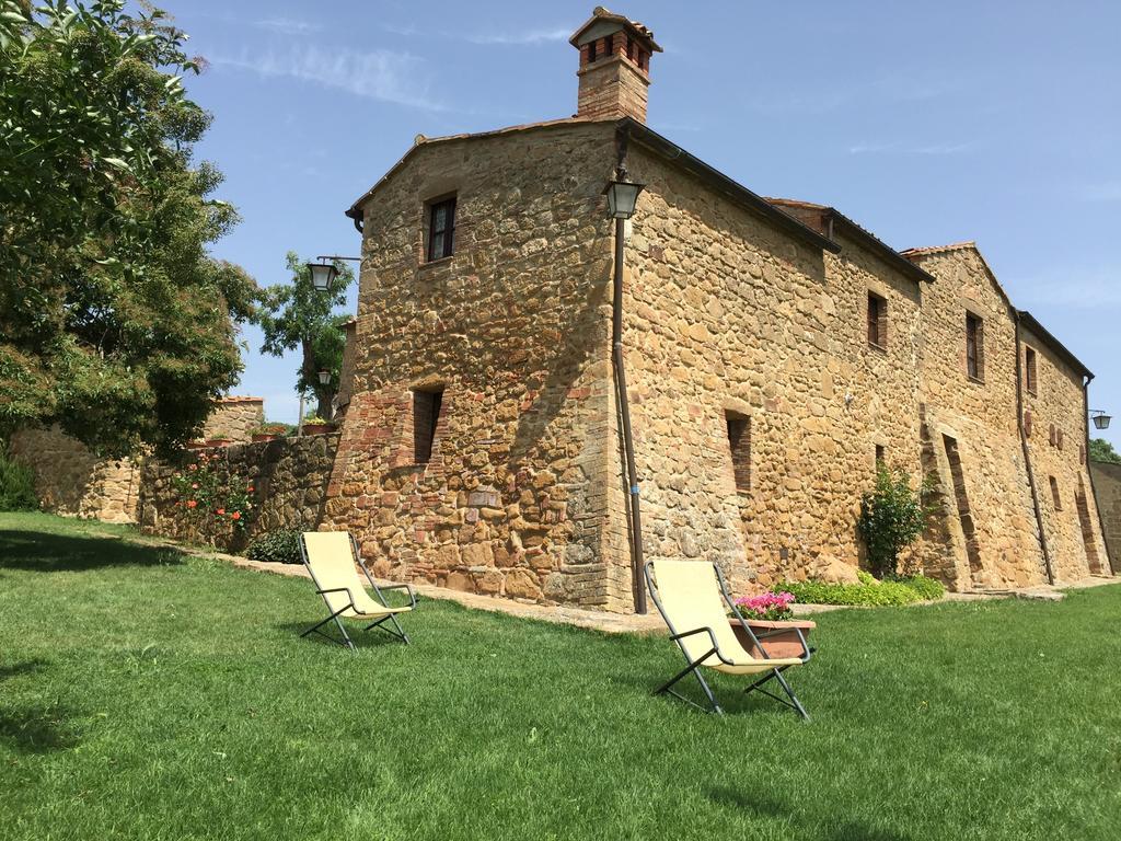 Villa Fonte All'Oppio Con Area Piscina Recintata Pienza Kültér fotó