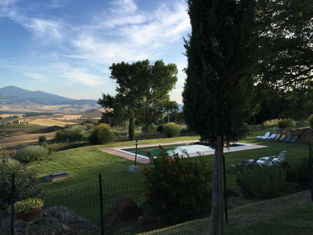 Villa Fonte All'Oppio Con Area Piscina Recintata Pienza Kültér fotó