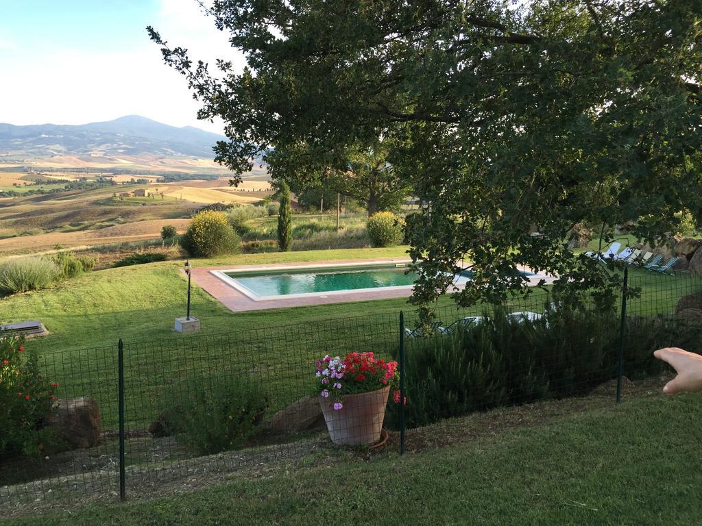 Villa Fonte All'Oppio Con Area Piscina Recintata Pienza Kültér fotó