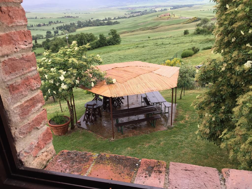 Villa Fonte All'Oppio Con Area Piscina Recintata Pienza Kültér fotó